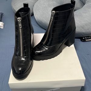 B.P BLACK CROC BOOTIES